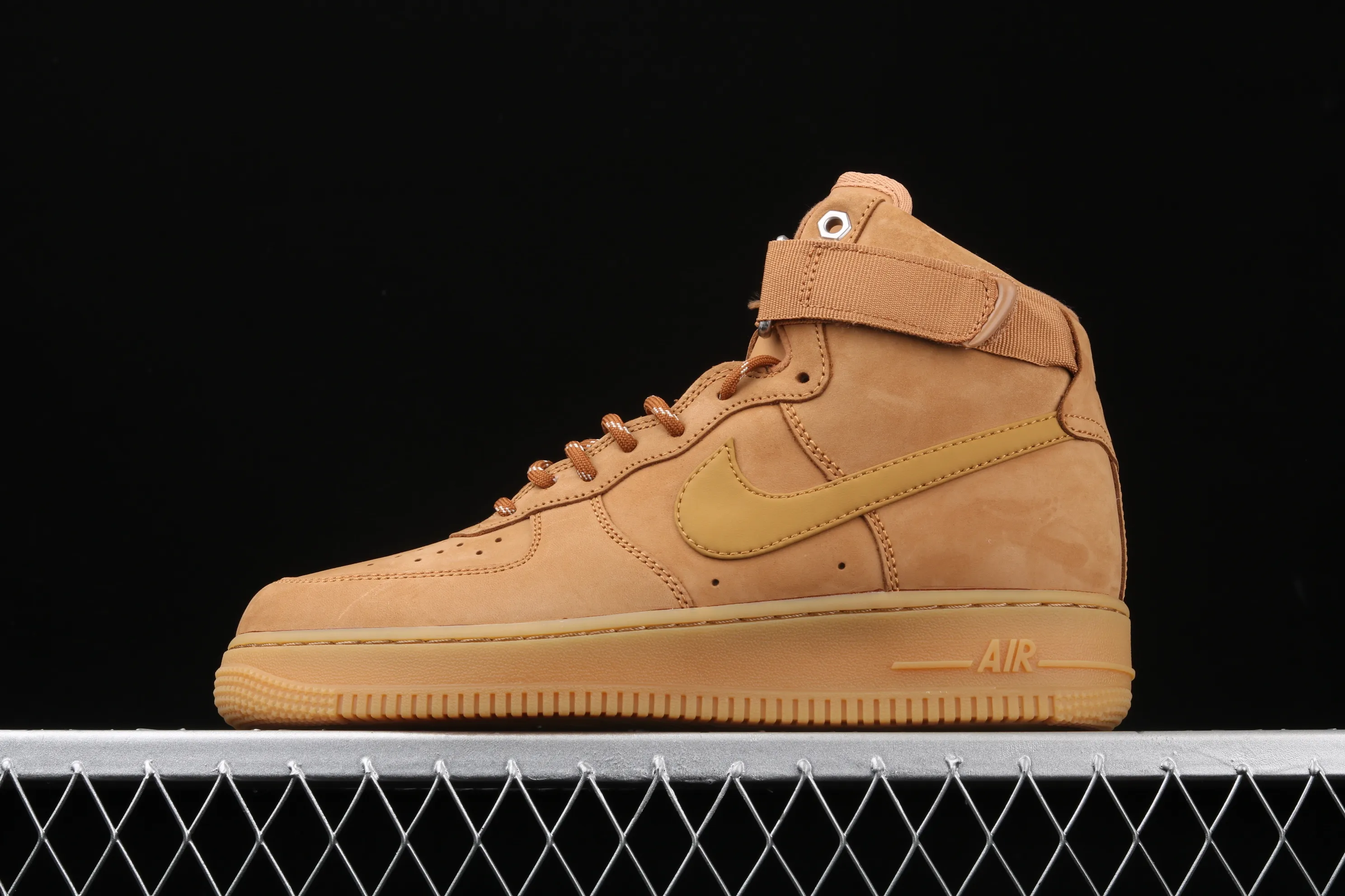 All categories Nk Air Force 1 Air Force series Nk Air Force 1 High Air Force high top Nk Air Force 1 High '07 2019 new version of wheat color Air Force One high top sneakers CJ9178-200